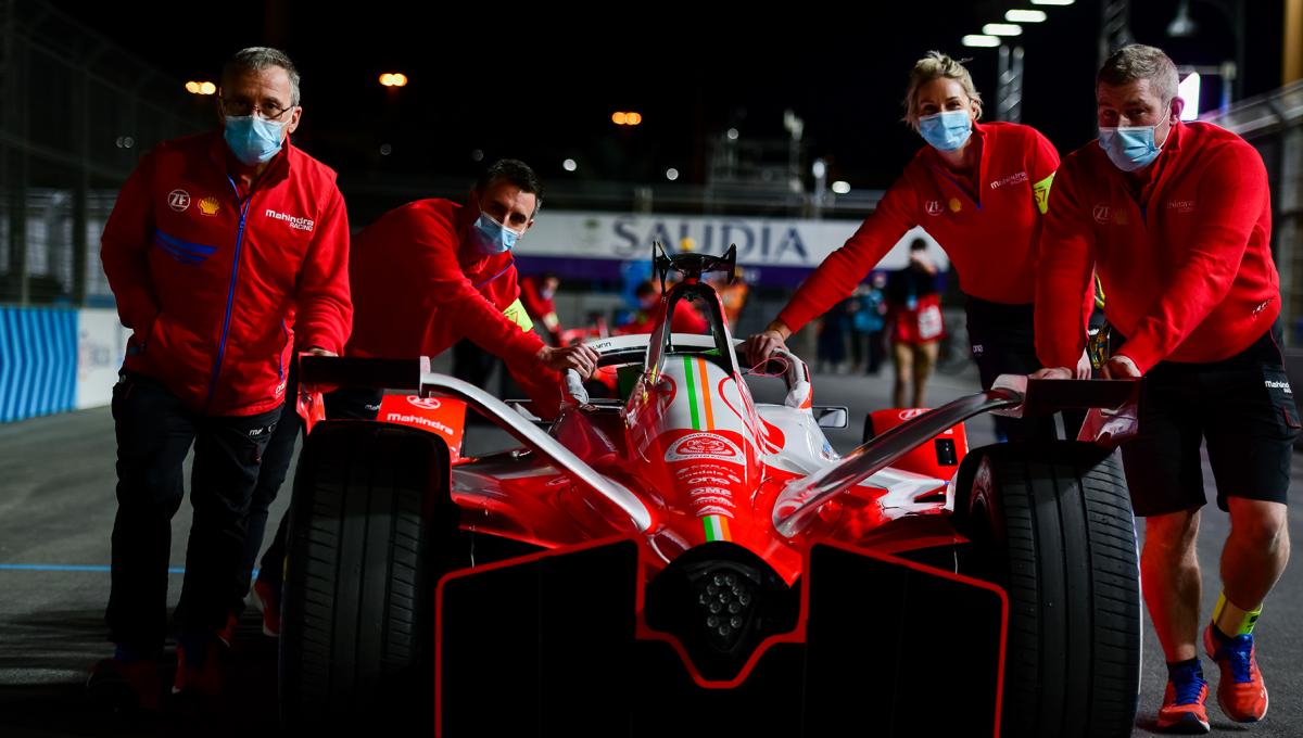 Mahindra team